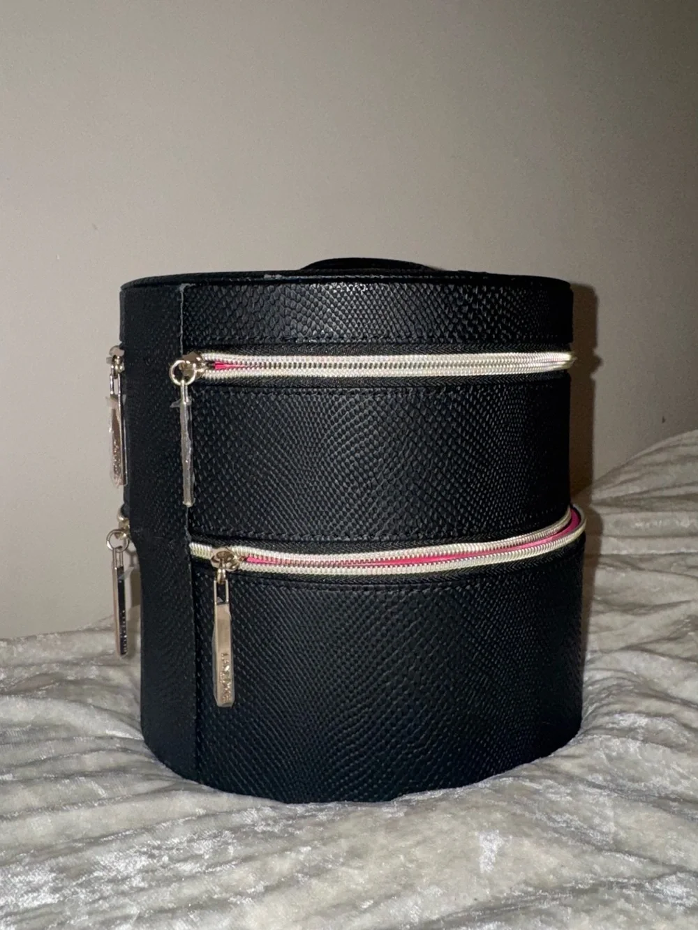 Lancome Black Round Accessory Case with Bright Pink Interior